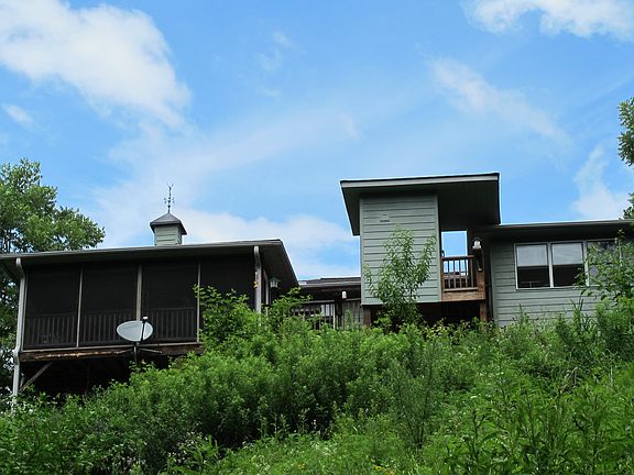 2nd image of 180 Trotters Ln