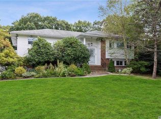 460 Old Country Rd, Melville, NY 11747