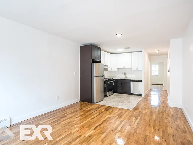9 Hunterfly Pl #1F — Photo 2