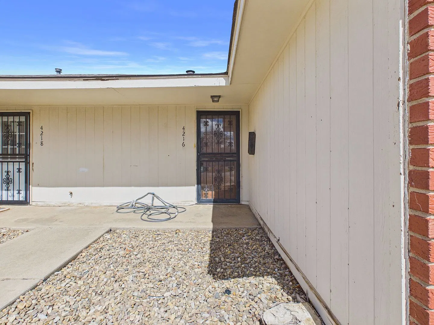 Refreshed 2 Bedroom 2 Bathroom Duplex in Ridgecrest! — Photo 3