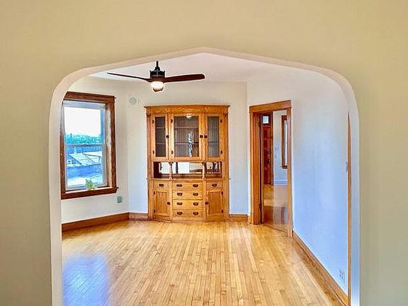 5th image of 3078 N Davlin Ct #3
