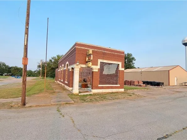 502 Kansas, Longton, KS 67352