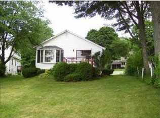 19 Carr St, Sutton, MA 01590