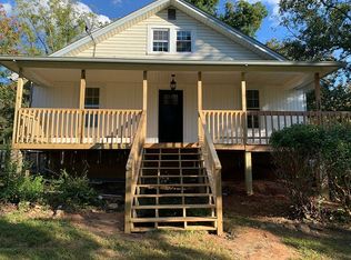 320 Alta St, Hurt, VA 24563