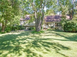 102 Great Hammock Rd, Old Saybrook, CT 06475