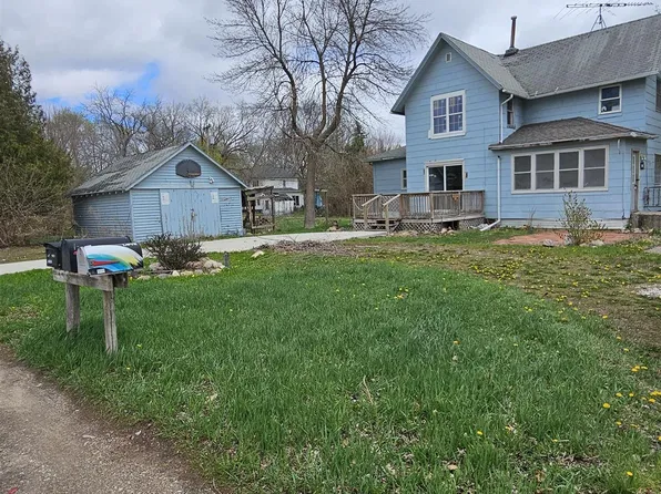 900 3rd St, Lohrville, IA 51453