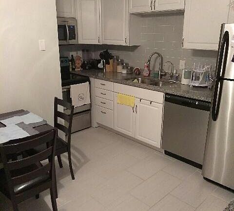 4th image of 5326 Waterbury Way #1001A