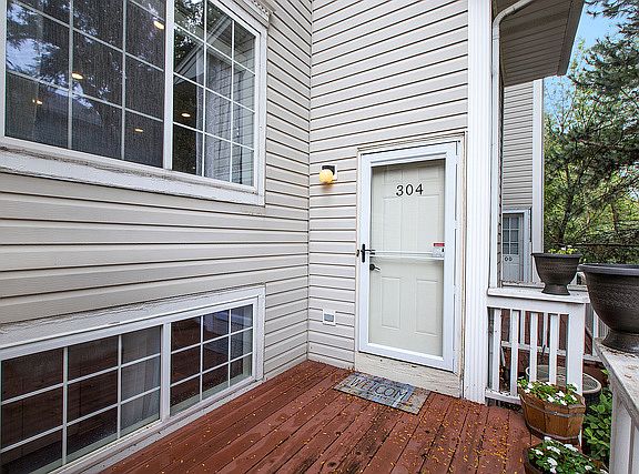 3rd image of 304 Wildrose Ct #0