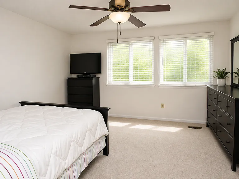 6012 Cedar Wood Dr — Photo 3
