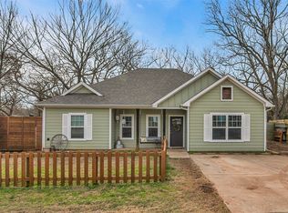 1185 E Jefferson St, Van Alstyne, TX 75495