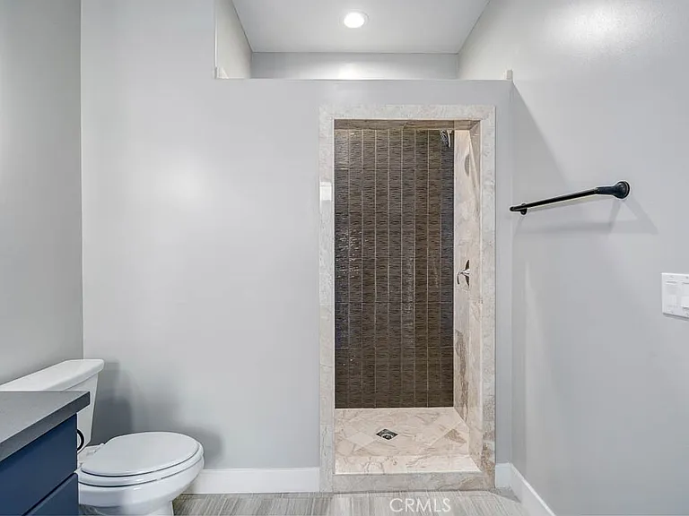 530 Fano St #E — Photo 15