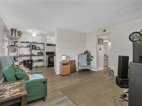 5th image of 1605 Steadmantown Ln