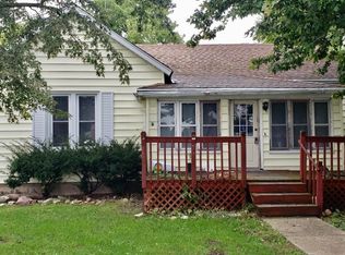 504 W Main St, Mentone, IN 46539