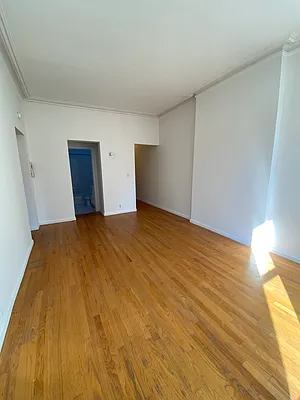 Rented by Bond New York | media 17