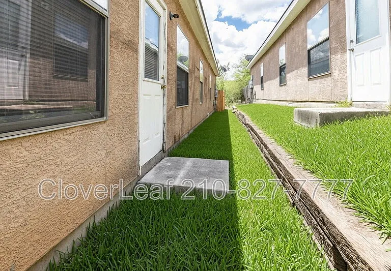 5718 Golf Hts #2 — Photo 22