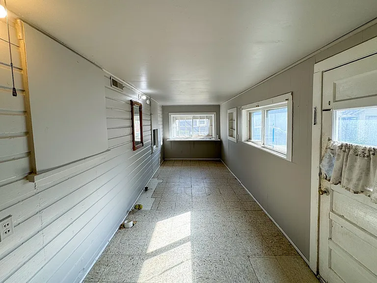 913 N Boulevard St — Photo 10