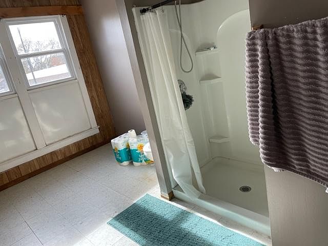 2nd image of 312 W Main St