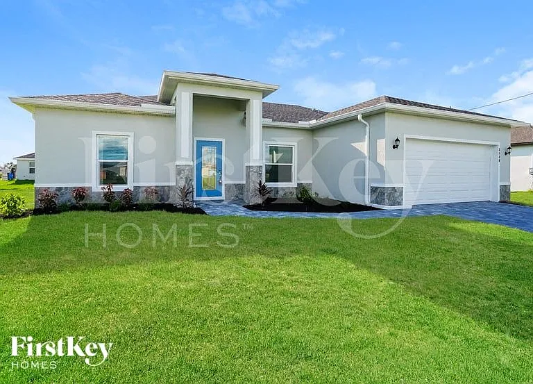 2120 NW 16th Pl — Photo 1