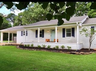 222 Southshore Dr, Jackson, TN 38305