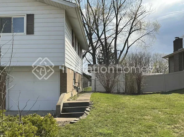 14723 Menard Ave, Oak Forest, IL 60452