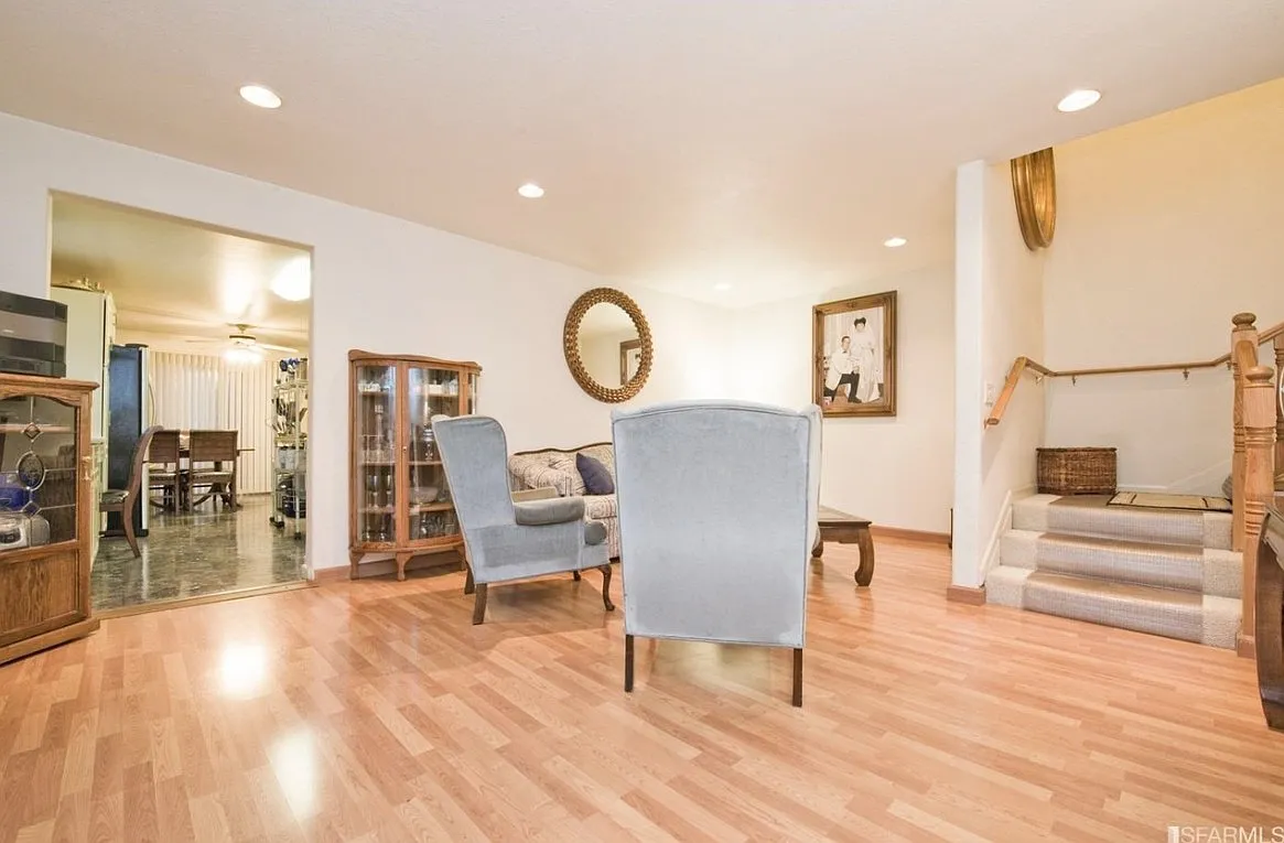3 bed, 3000 sqft, $4,900 — Photo 4