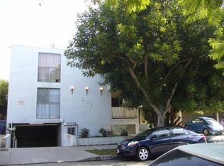 932 N Sierra Bonita Ave APT 4, West Hollywood, CA 90046