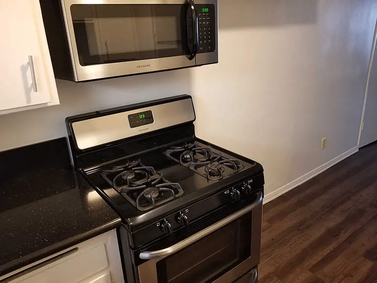 Fruitland Dr — Photo 19