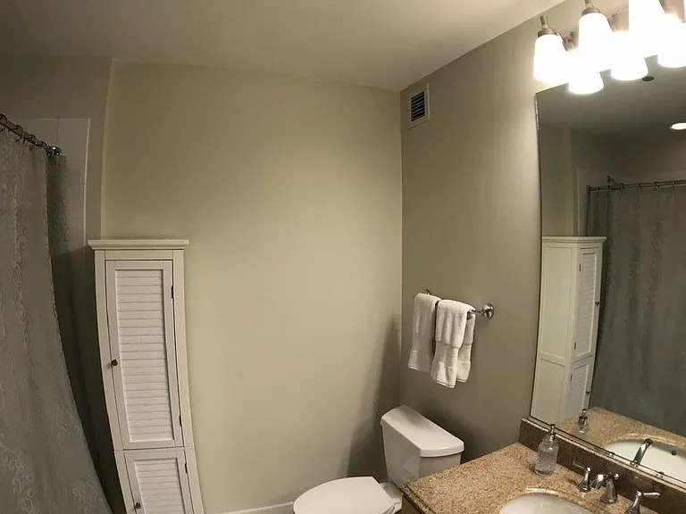 600 N Kingsbury St #905 — Photo 6