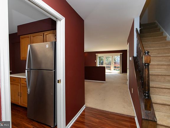 2nd image of 35 Crofton Cmns