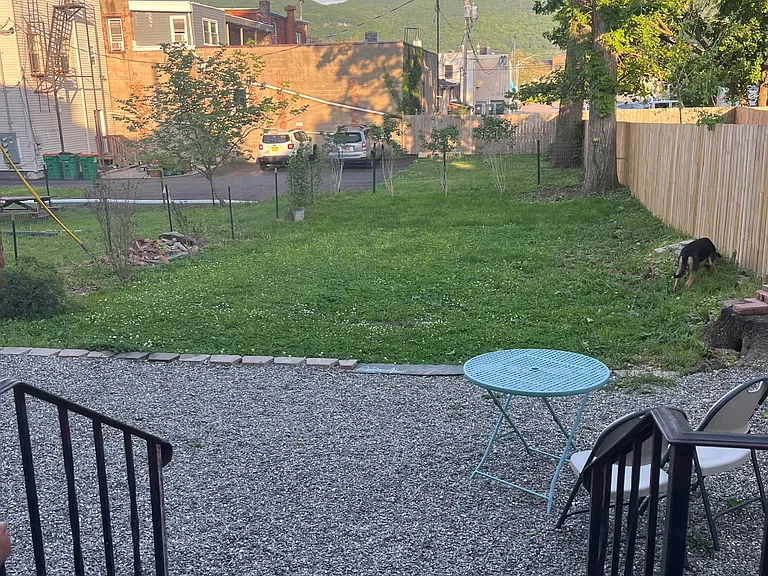 6 S Cedar St — Photo 42