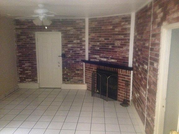 4th image of 129 Wawona St