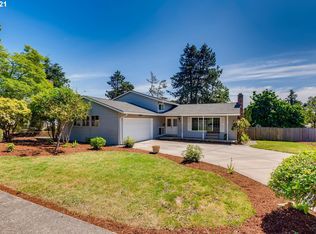 17440 Crownview Dr, Gladstone, OR
