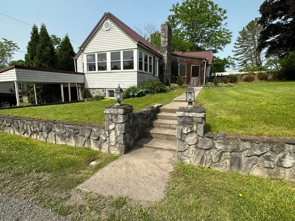 414 Terry Ave, Oak Hill, WV 25901