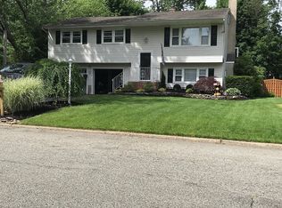 15 Nalron Dr, Ledgewood, NJ