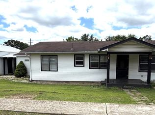 221 E 3rd Street, Mountain View, MO 65548