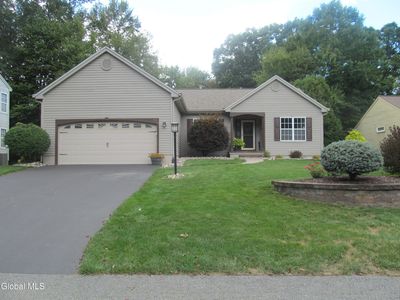 51 Commons Boulevard, Halfmoon, NY, 12065