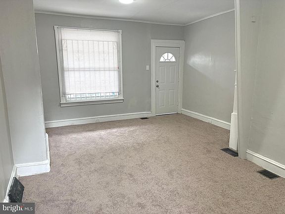 4th image of 5416 Spring St