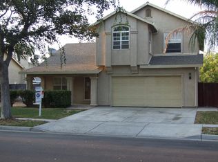 1824 Saint Patricks Dr, Los Banos, CA 93635