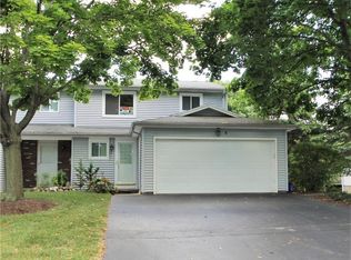 5 Hollingham Rise, Fairport, NY 14450