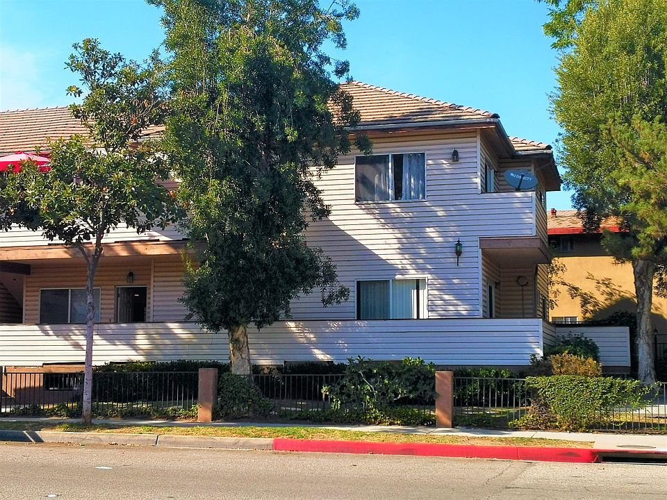 1st image of 1055 E Union St Unit 3
