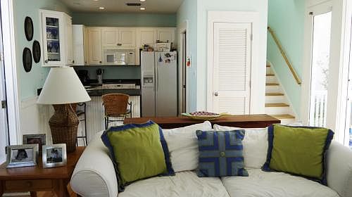 5th image of 317 Beachside Dr