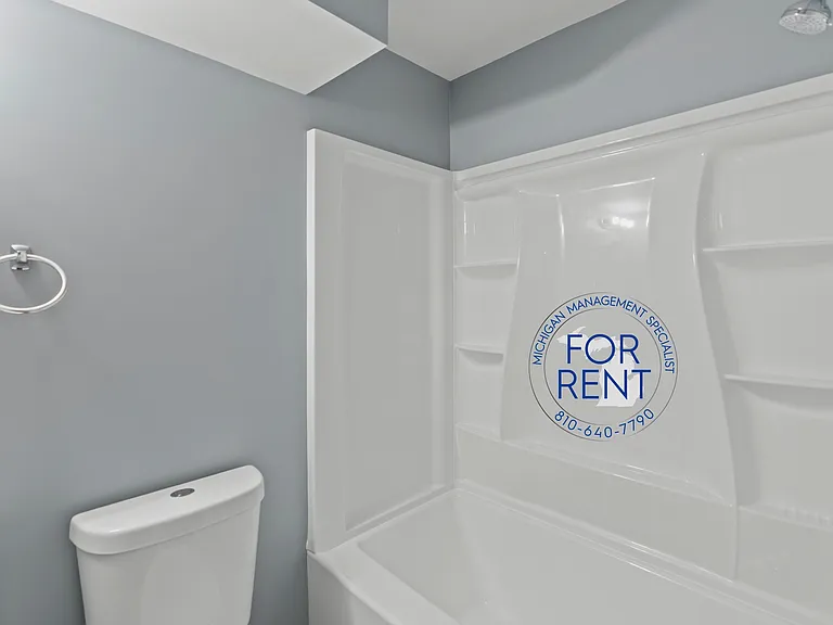 816 Asylum St — Photo 41