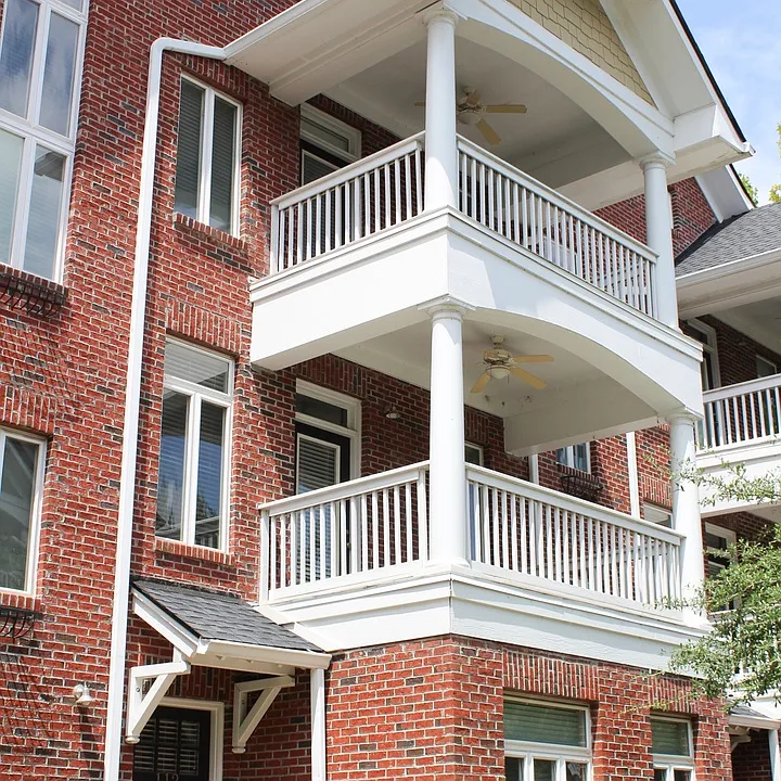 112 Landing Dr