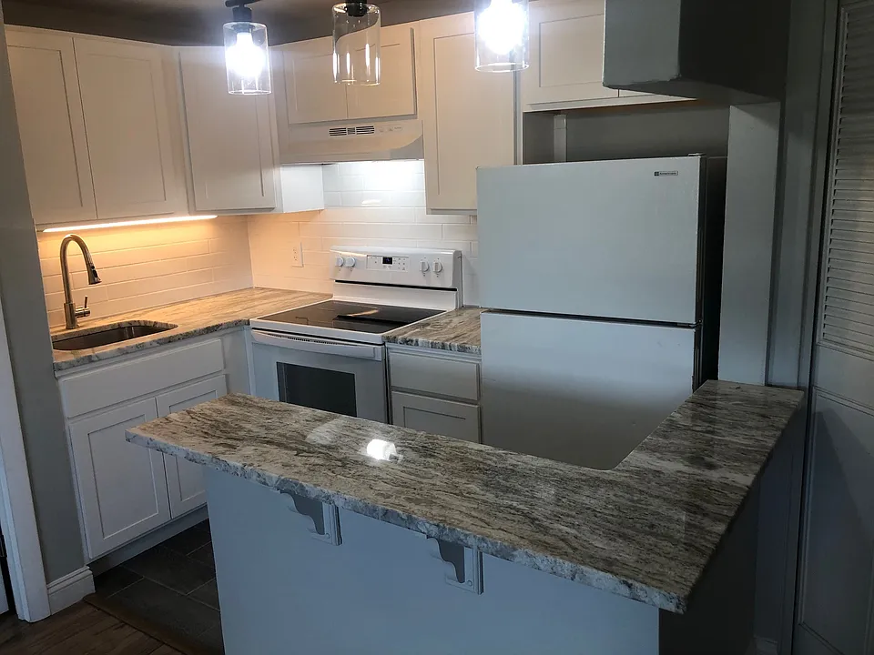255 Medford St #6