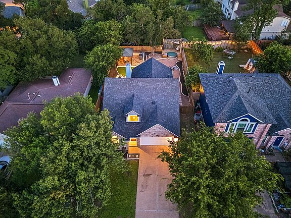 2nd image of 1206 Forest Oaks Path