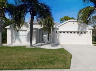 216 Fareham Dr, Venice, FL 34293