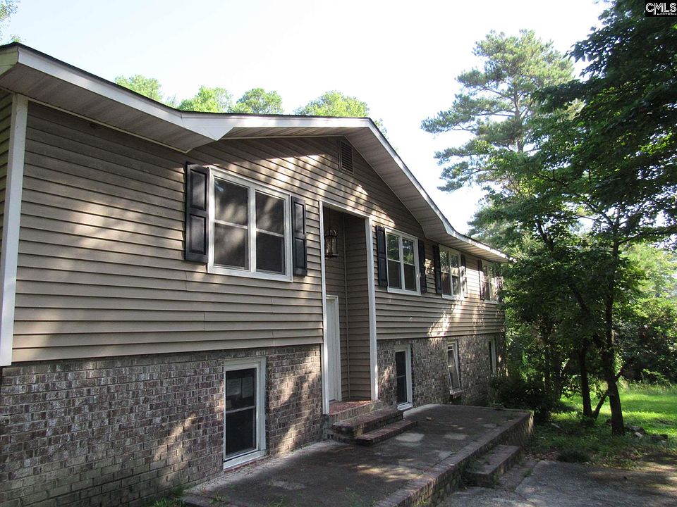 2nd image of 1925 Woodfield Dr
