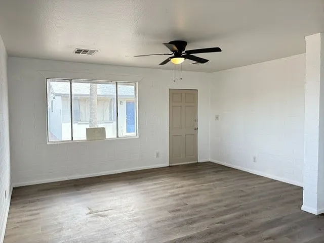 2 bed, 725 sqft, $1,100 — Photo 1
