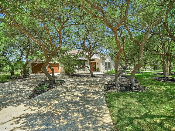 3rd image of 163 Jasmine Ct