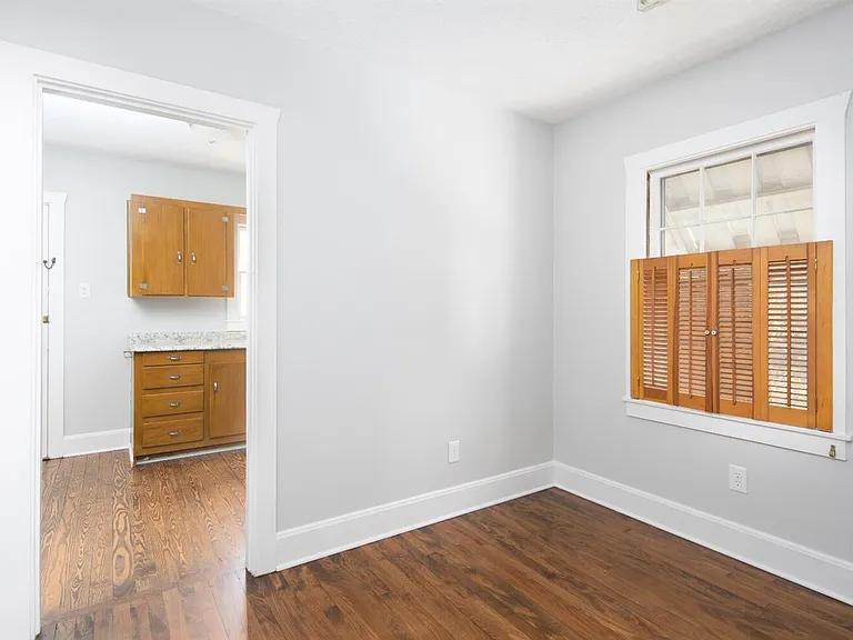 1220 Hammond Ave — Photo 7